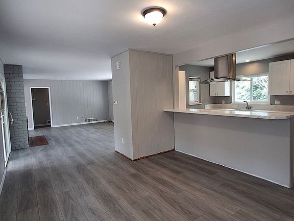 4th image of 4577 Avocado Blvd