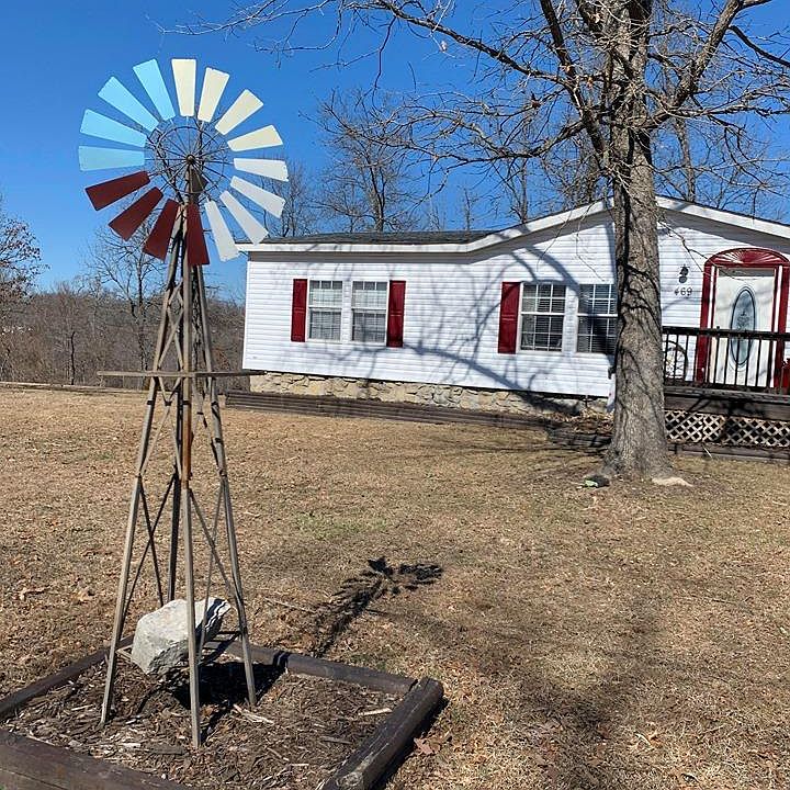 1st image of 469 Lamp Dr