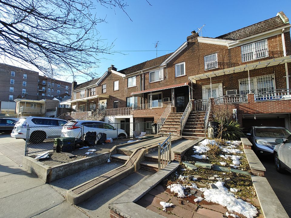 1st image of 105-21 62nd Dr #2