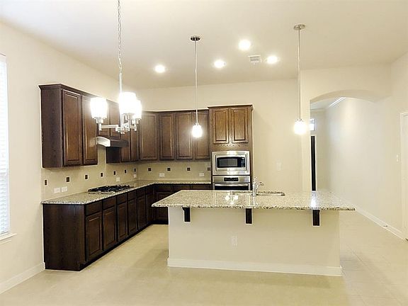 5th image of 10837 Sedalia Dr