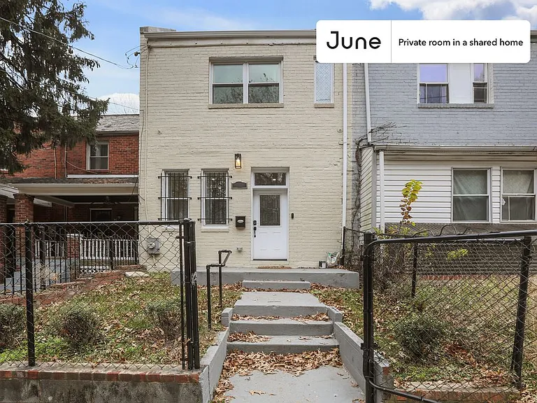529 42nd St NE #B — Photo 25