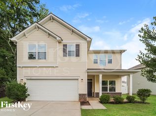 9342 Sloan Forest Dr, Charlotte, NC 28215