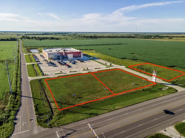 6655 7th St, Bay City, TX 77414