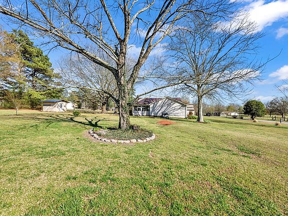 3rd image of 108 County Road 1444