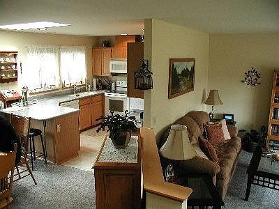 4th image of 6822 63rd Pl NE