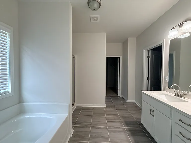 766 Gordon St — Photo 12