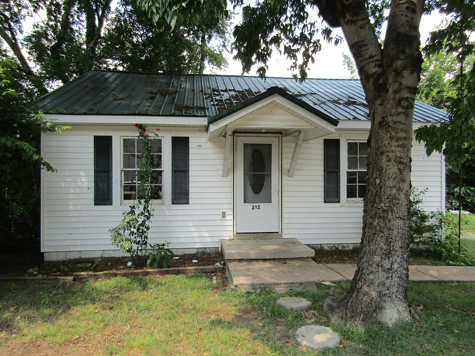 1st image of 212 Adams St
