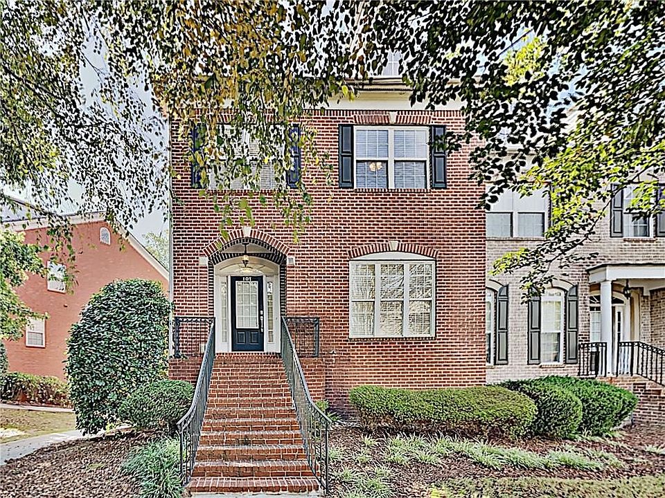 1st image of 107 Wetherbrooke Ln