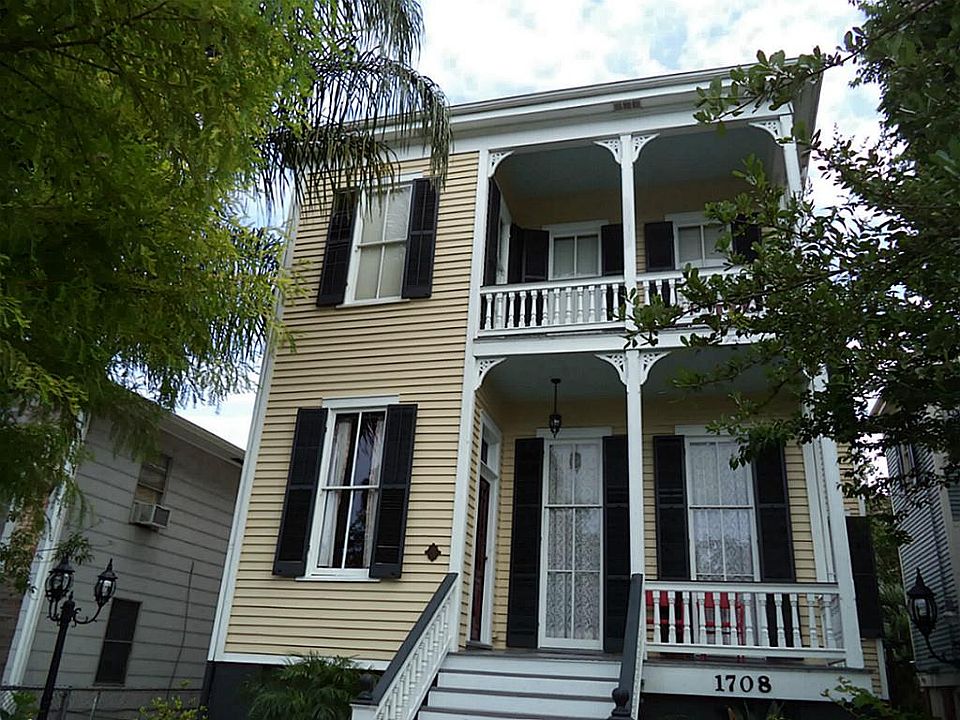 1st image of 1708 Sealy St