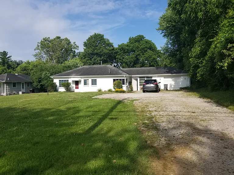 2631 N Dunn St — Photo 4