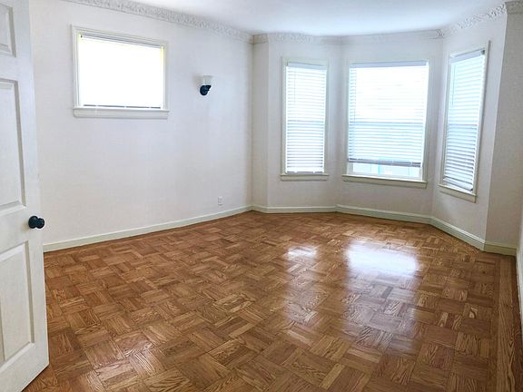 4th image of 813 Hanover St