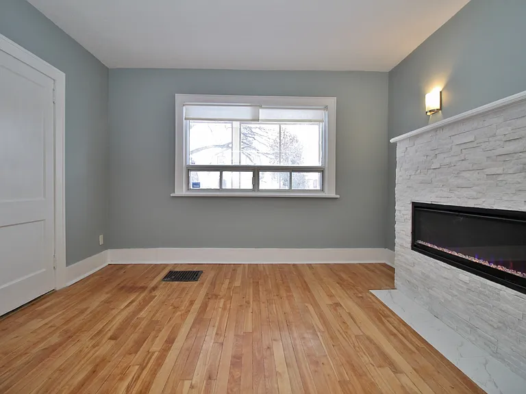 52 Pinehurst Ave #1 — Photo 4
