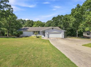 14341 Fox Rd, Rogers, AR 72756