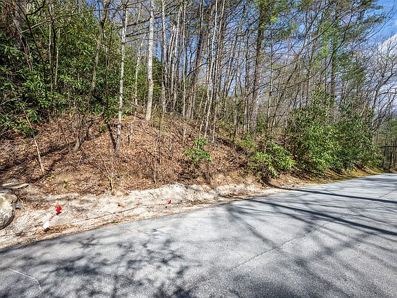 3rd image of 18 Country Club Estates Drive