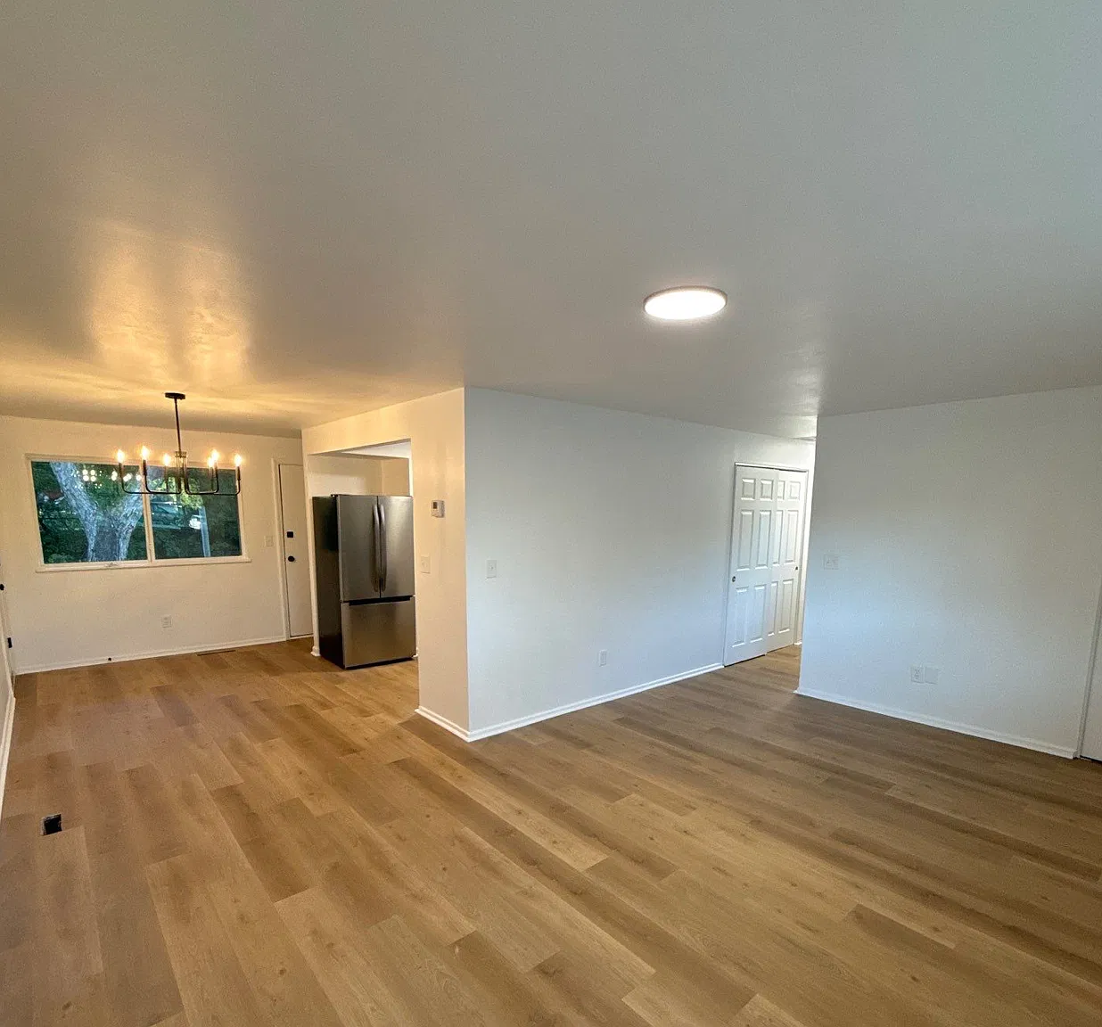 5524 Shady Oak Street - 1 — Photo 4