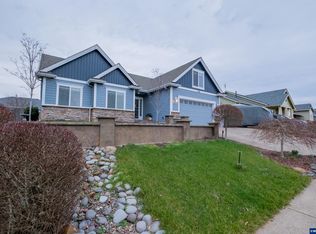 338 NW Foxglove St, Dallas, OR 97338