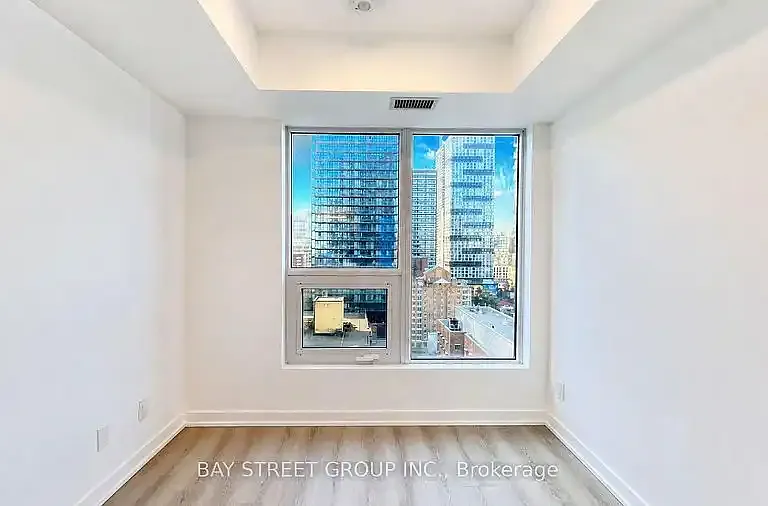 100 Queen St E #1817 — Photo 2