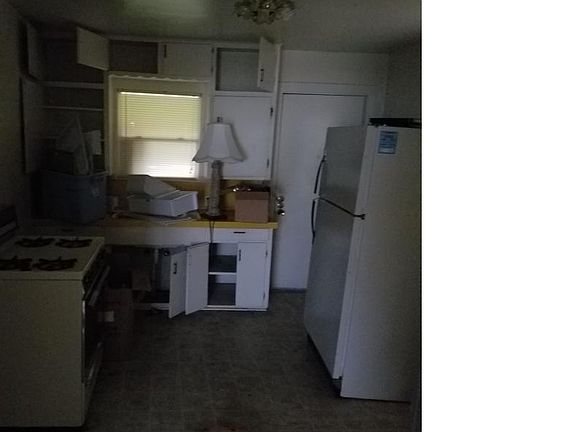 4th image of 404 S 2nd St