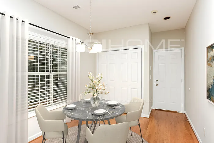 3 bed, 2.0 bath, 1719 sqft, $2,160 — Photo 4