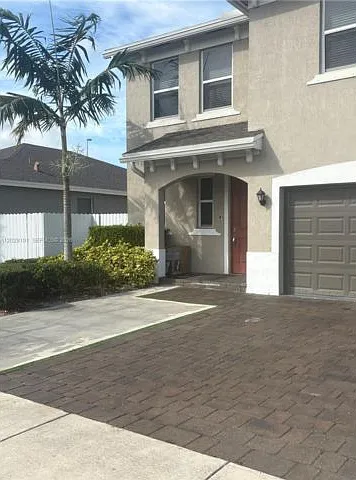 4 bed, 2.5 bath, 2980 sqft, $3,750 — Photo 2