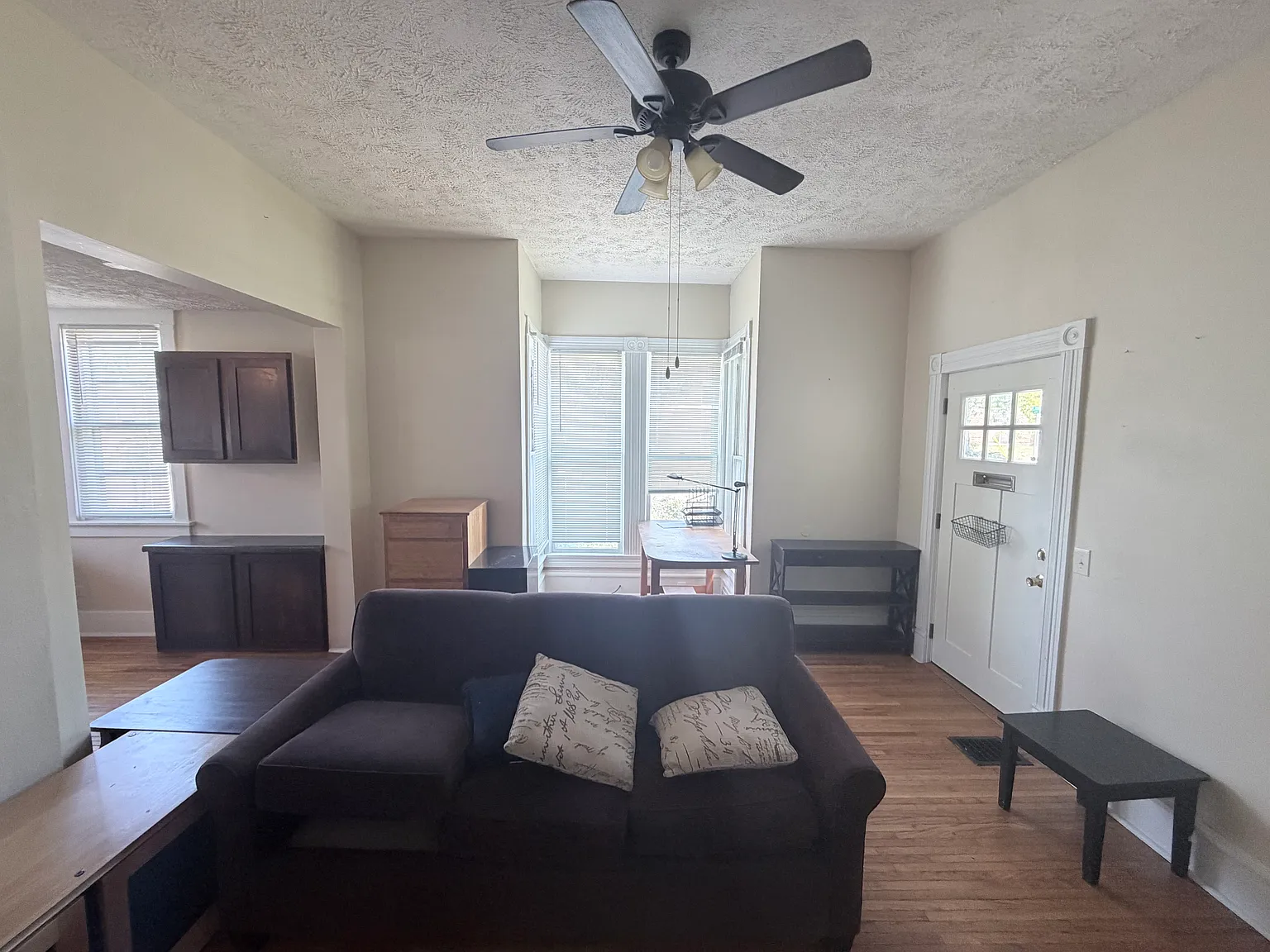2440 Lynn St — Photo 4