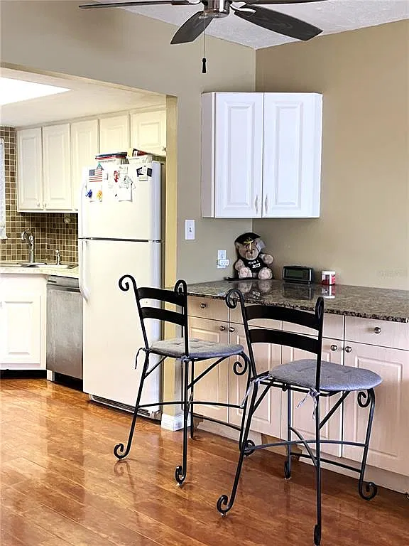 1 bed, 1.0 bath, 584 sqft, $1,800 — Photo 4