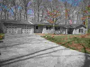 11225 N Friendship Rd, Martinsville, IL 62442
