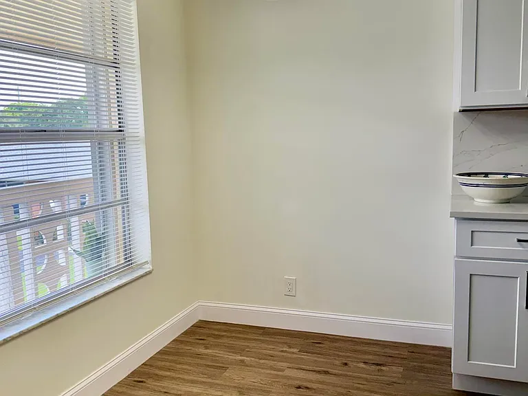1340 NW 18th Ave #202 — Photo 6
