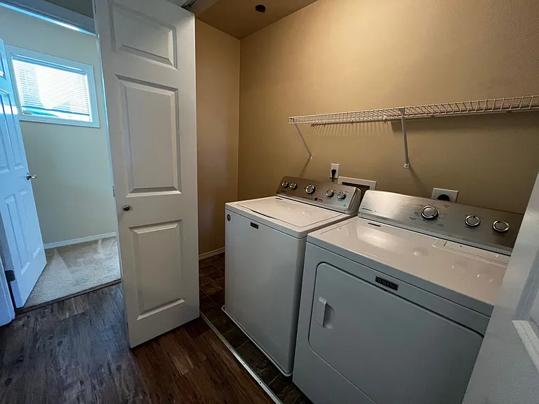 1391 Foreman Rd — Photo 15
