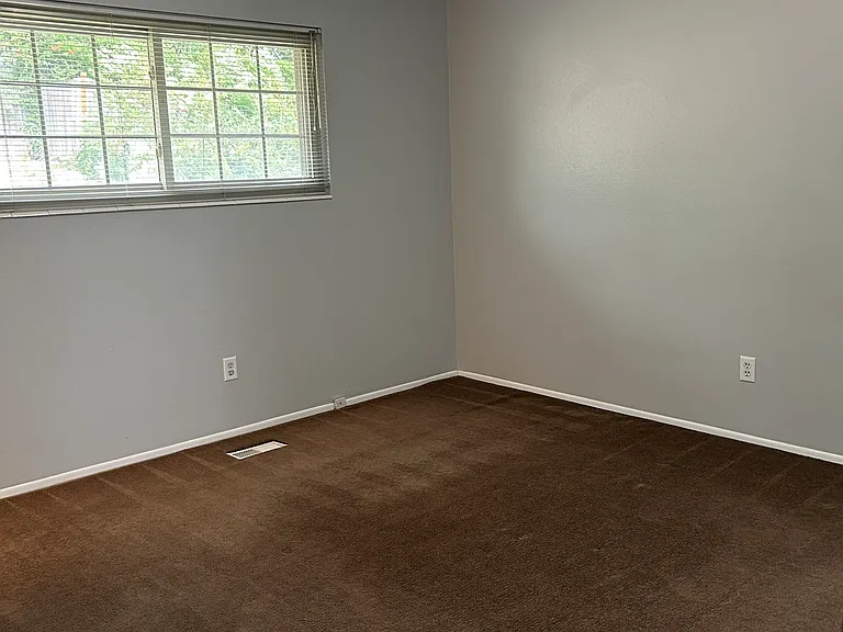 8257 S Grambling Way — Photo 10