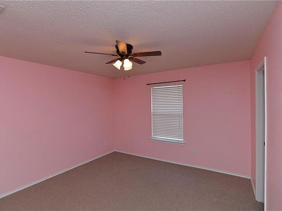 5th image of 125 Jefferson Dr