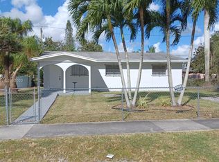 720 SW 7th St, Florida City, FL 33034