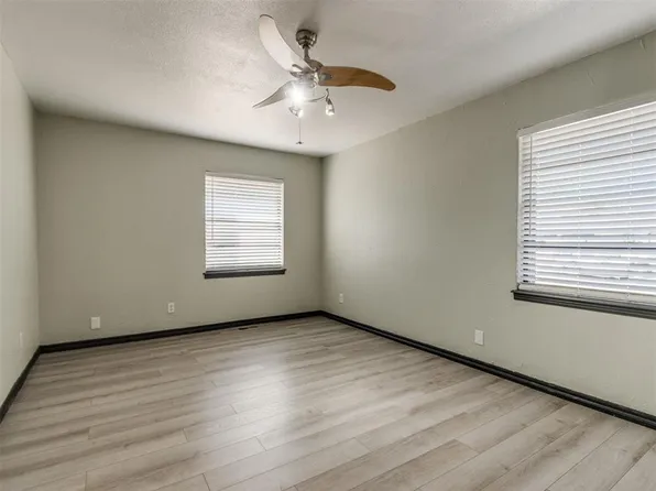 4205 NW 11th St, Oklahoma City, OK 73107