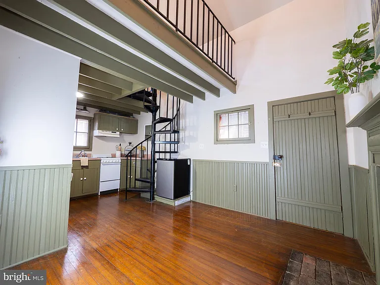 703 S Loudoun St — Photo 32