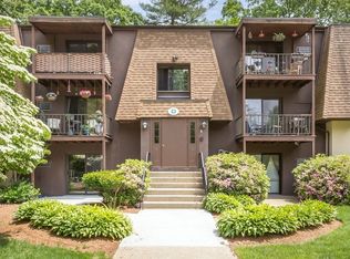 491 W Central St APT D1, Franklin, MA 02038