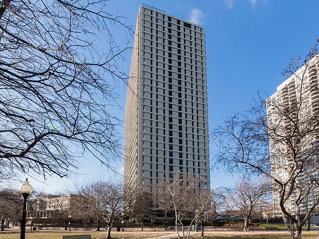 1st image of 1960 N Lincoln Park W APT 1010