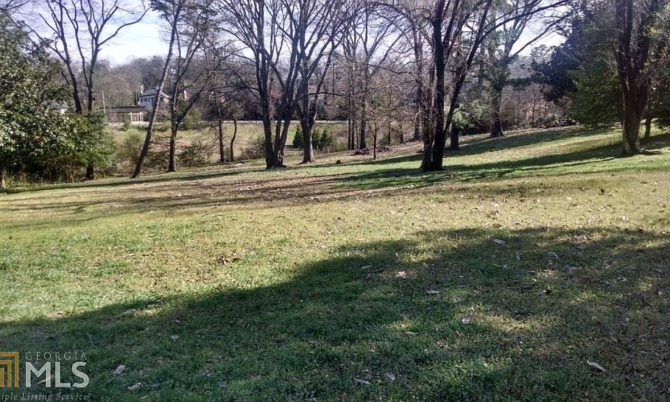 1st image of 319 Dixon Dr #2