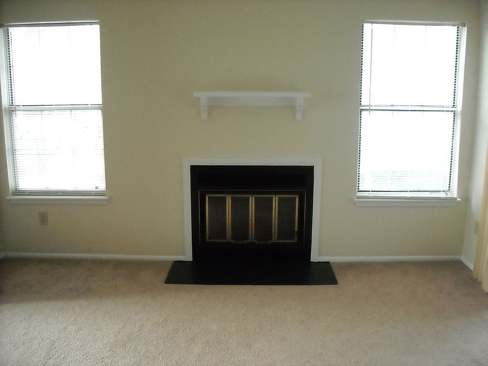 Great Room with Fireplace
