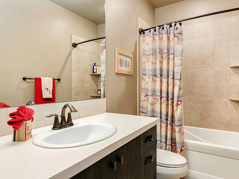1444 E Lone Shore Dr #1 — Photo 9
