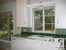 5th image of 402 Concord Pl