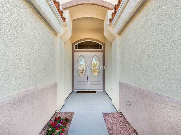 3rd image of 8612 Indian Run Falls Ln