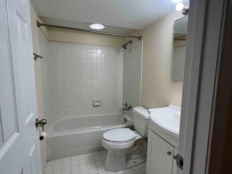 4717 Arlington Blvd — Photo 31