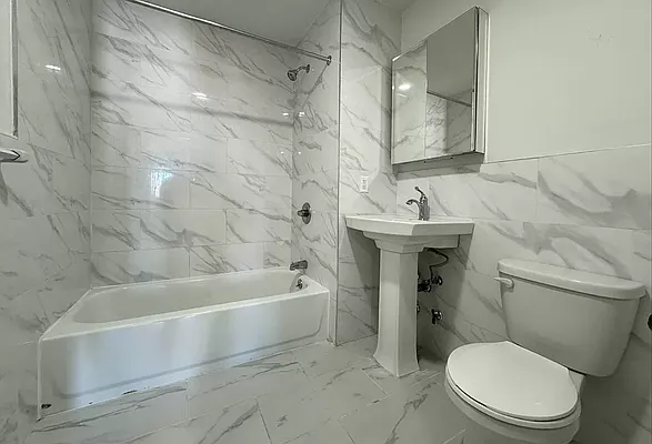 Rented by NY Space Finders Inc. | media 7