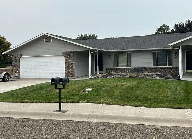 66 Wellsprings Dr — Photo 1