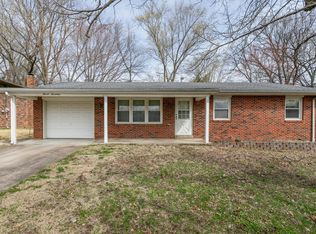 1117 Weyland Rd, Boonville, MO 65233