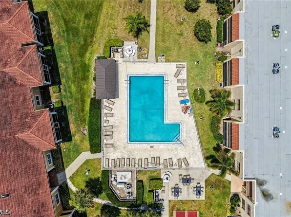 12501 McGregor Blvd APT 10, Fort Myers, FL 33919