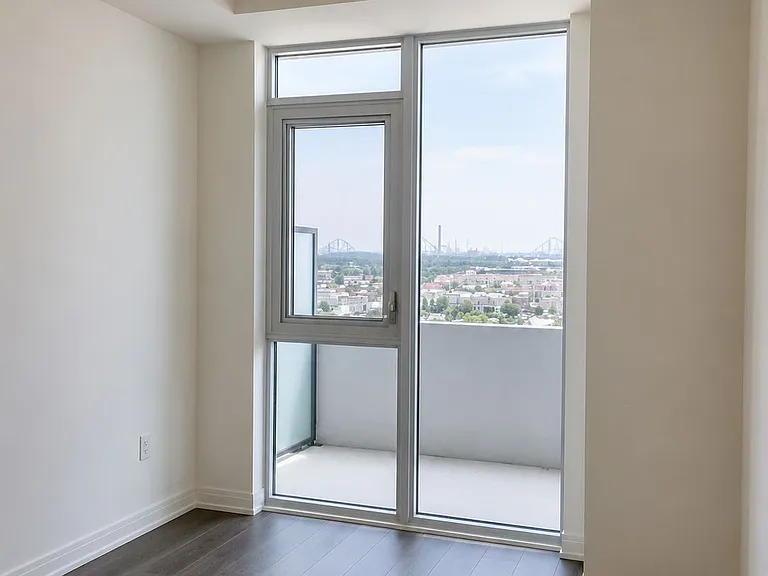 9000 Jane St #719 — Photo 6