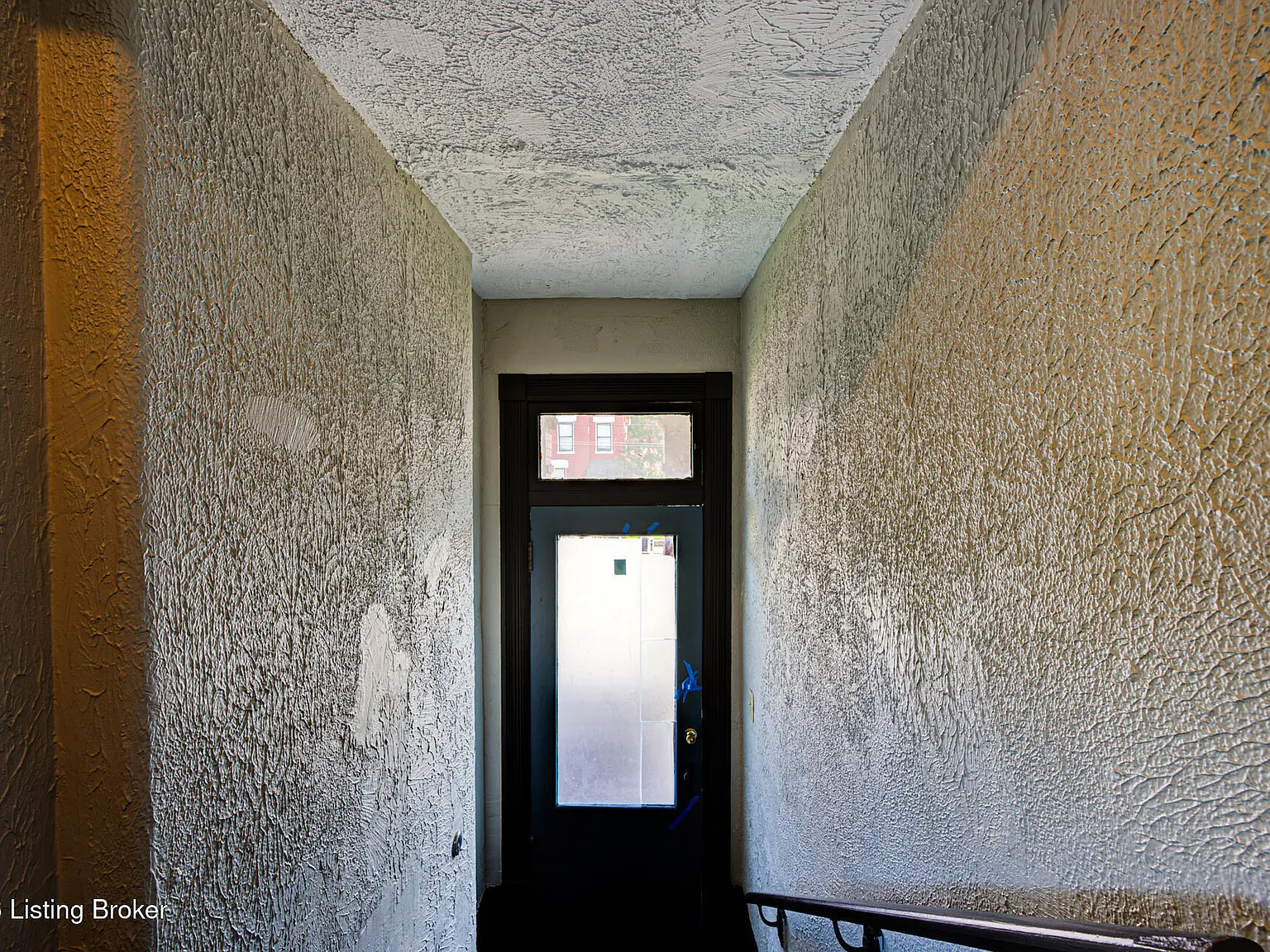 4 bed, 1.0 bath, 2499 sqft, $1,750 — Photo 3