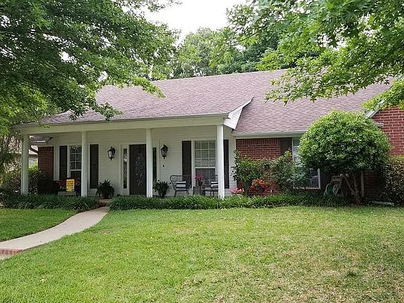 2nd image of 7106 Forest Oak Dr