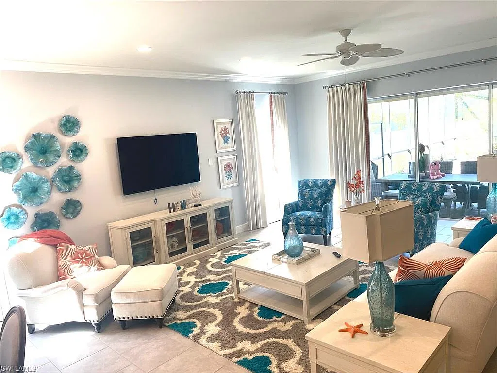 3 bed, 2.5 bath, 2402 sqft, $4,500 — Photo 4